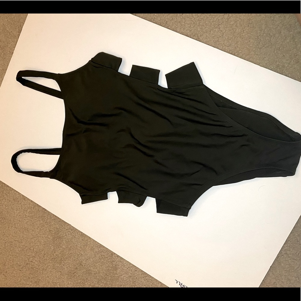 SOLD- Women’s swim one piece